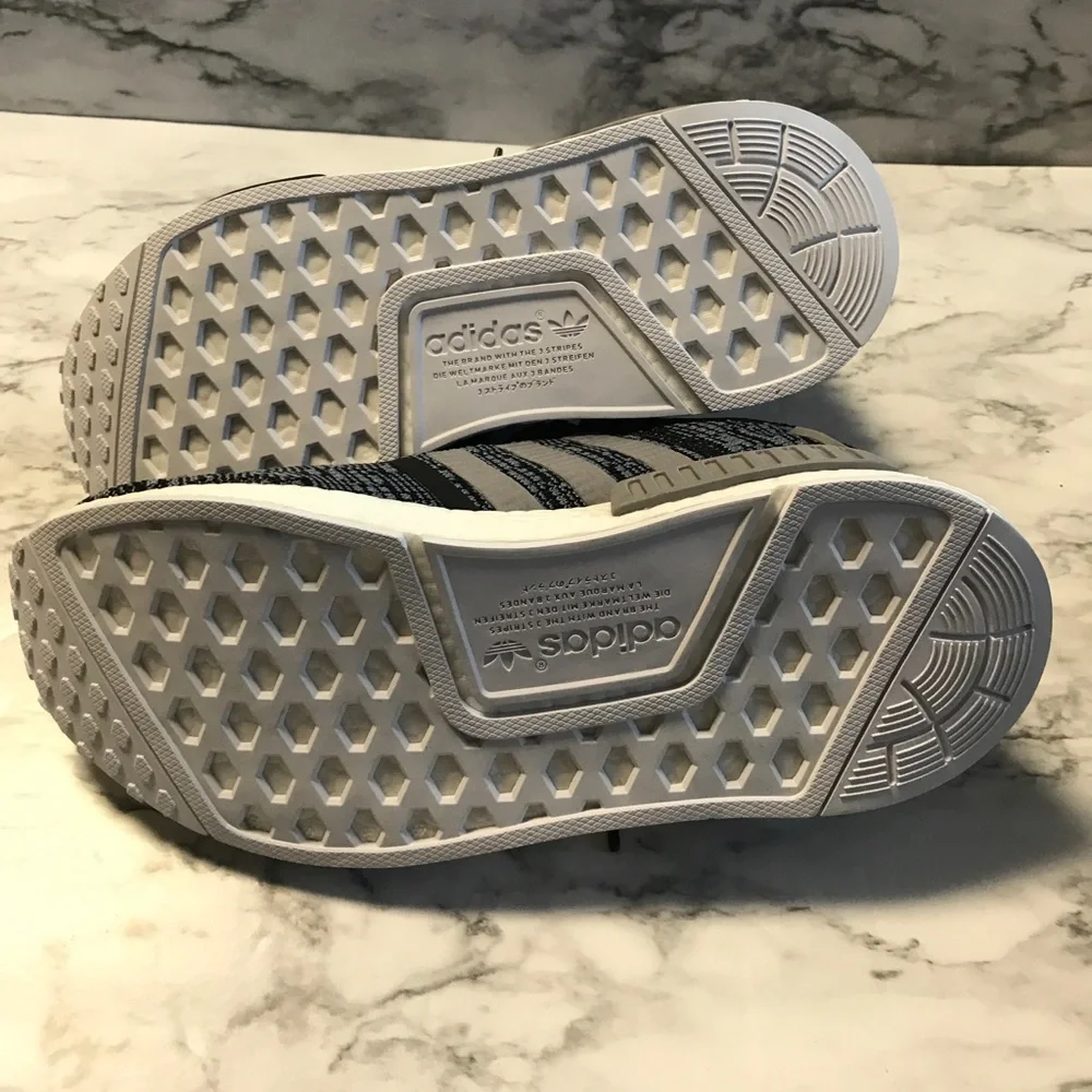 ADIDAS NMD R1 - Picture 5 of 6